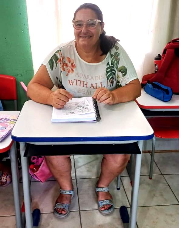 Dona Clarinda: Um exemplo de superação e amor pelo conhecimento